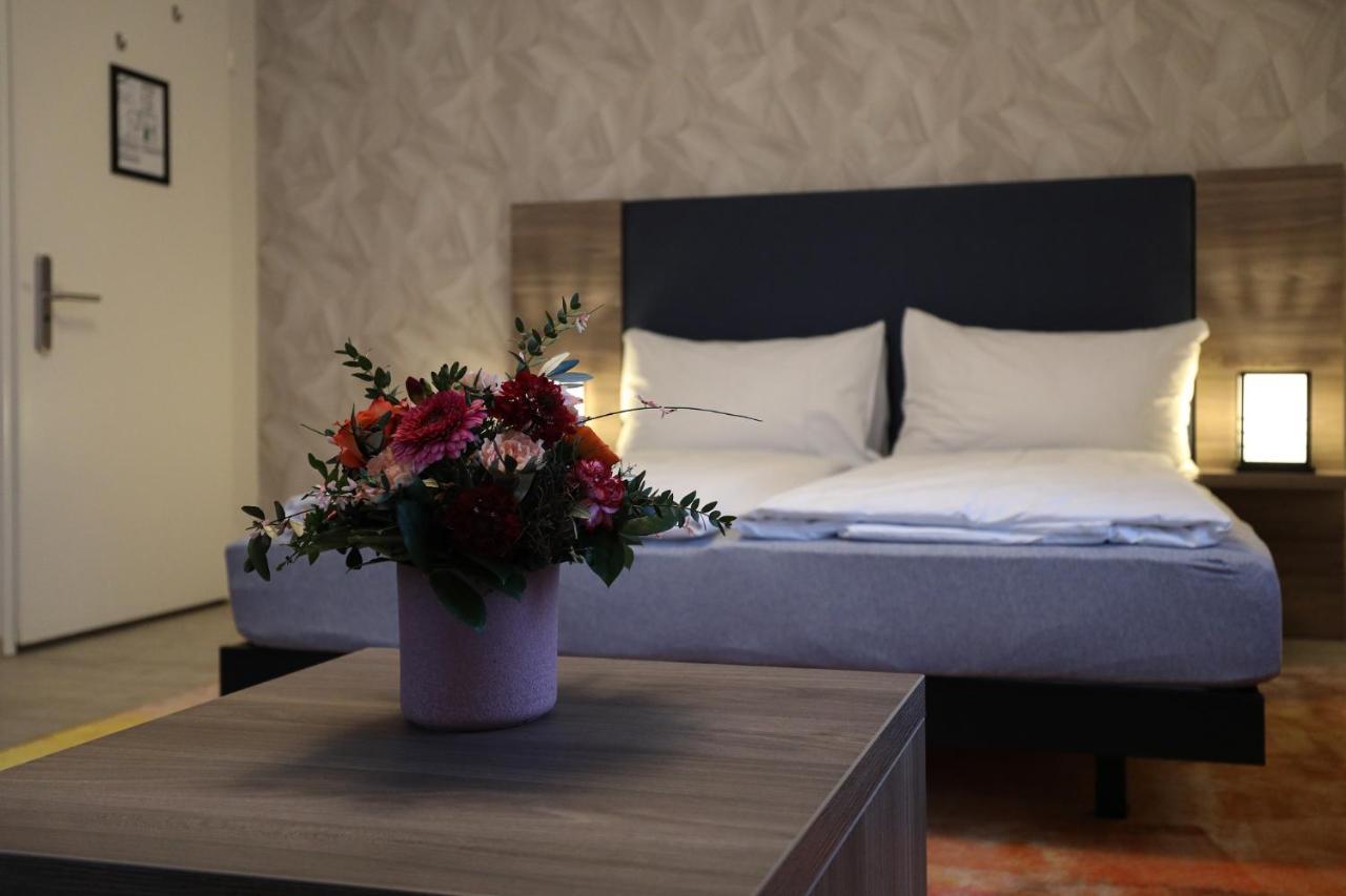 Hotel Spatz Lucerne Extérieur photo